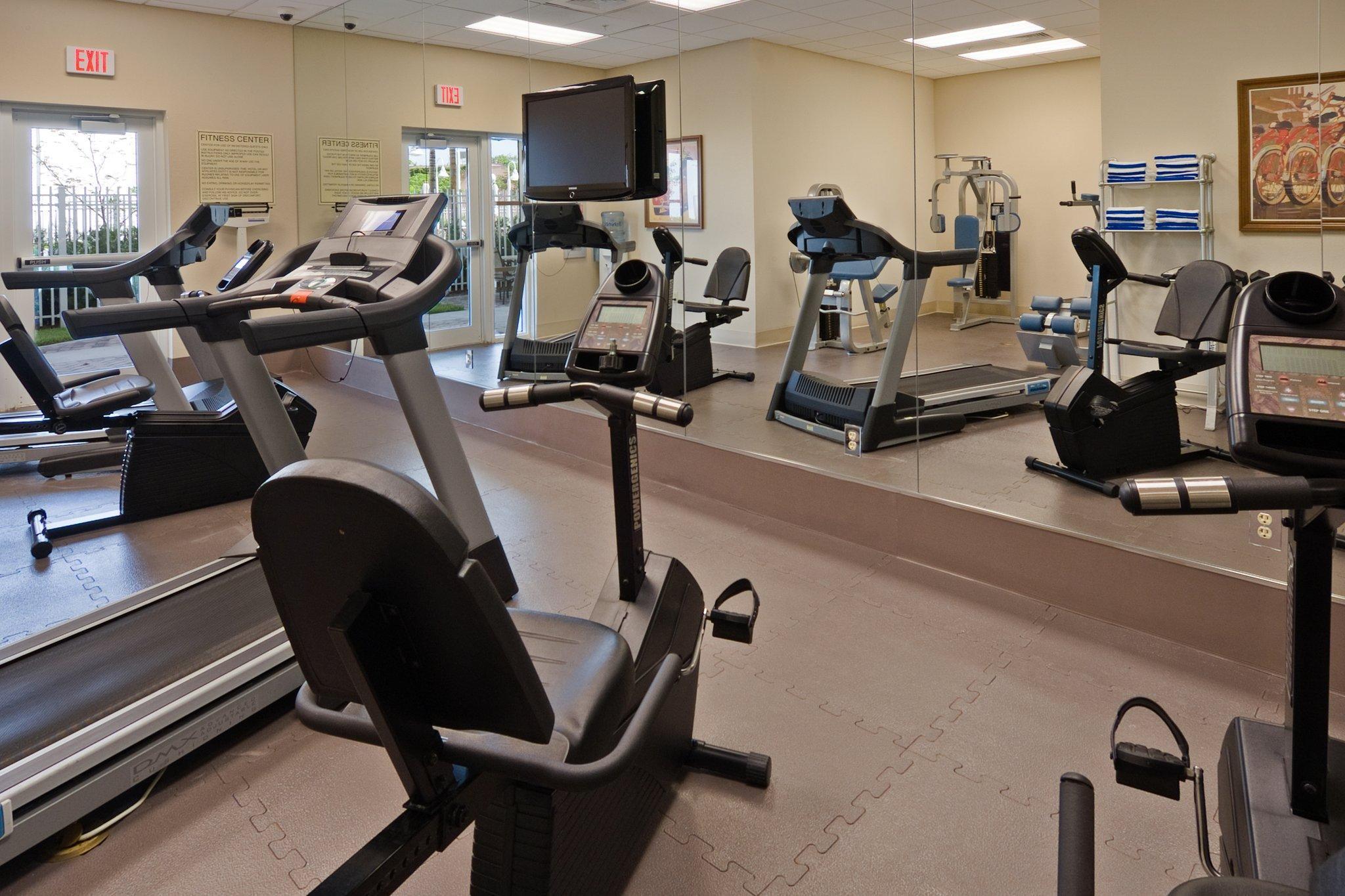 Holiday Inn Express & Suites Miami Kendall By Ihg Country Walk Eksteriør billede